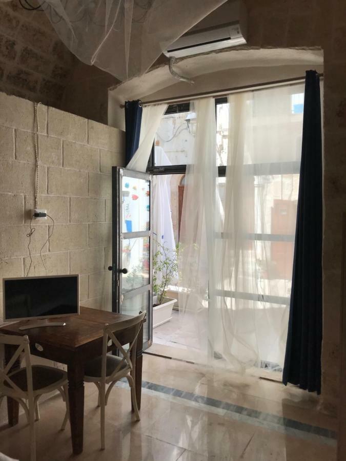 Casa Emma Bed and Breakfast Monopoli Esterno foto